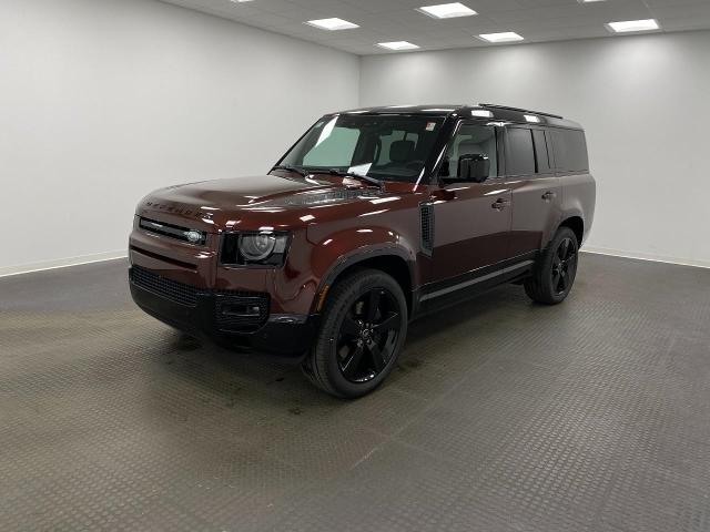 2025 Defender Vehicle Photo in Appleton, WI 54913