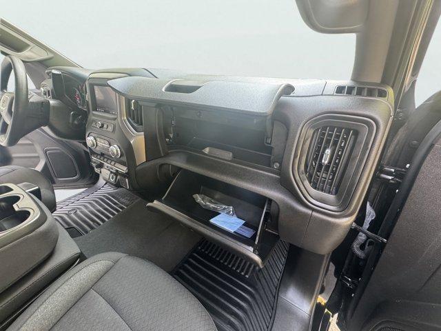 2023 GMC Sierra 1500 Vehicle Photo in LEOMINSTER, MA 01453-2952