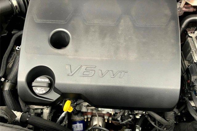 2022 Buick Enclave Vehicle Photo in TOPEKA, KS 66609-0000