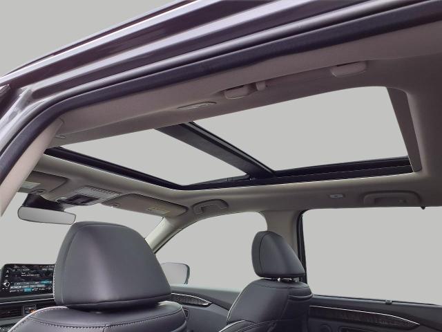 2025 Honda Pilot Vehicle Photo in Oshkosh, WI 54904