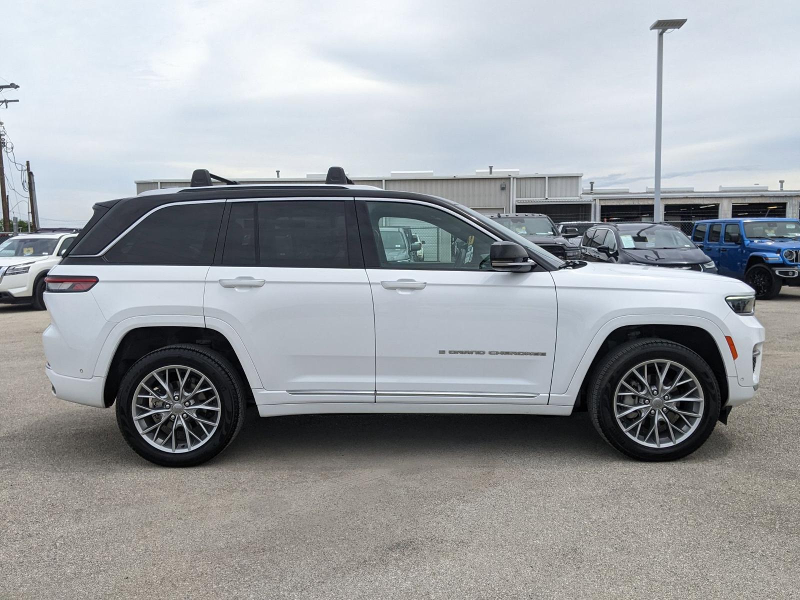 2022 Jeep Grand Cherokee Vehicle Photo in Seguin, TX 78155