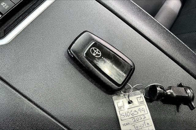 2022 Toyota Highlander Vehicle Photo in San Antonio, TX 78230