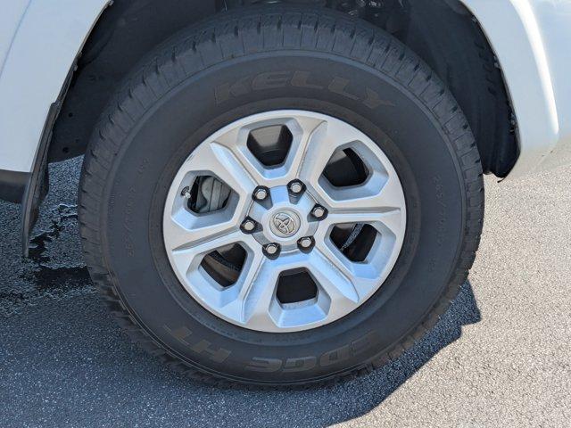 2016 Toyota 4Runner Vehicle Photo in BRUNSWICK, GA 31525-1881
