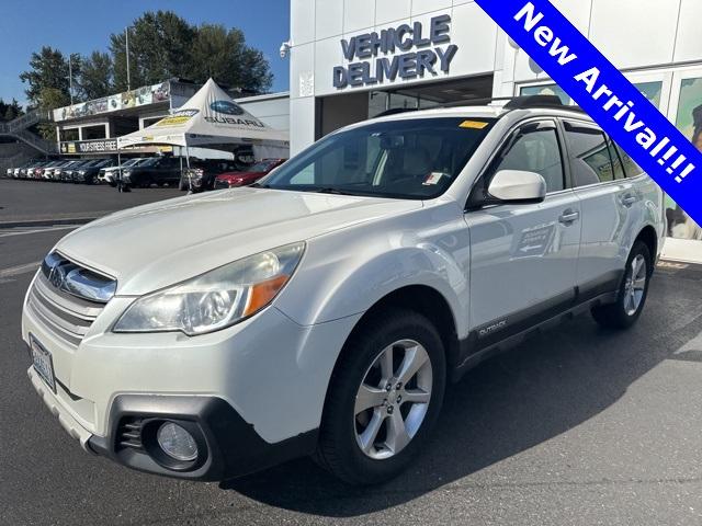 2013 Subaru Outback Vehicle Photo in Puyallup, WA 98371