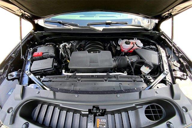 2025 Chevrolet Tahoe Vehicle Photo in KANSAS CITY, MO 64114-4502