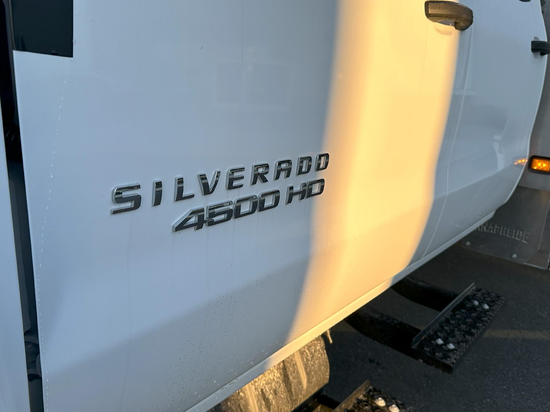 2024 Chevrolet Silverado 4500 HD Vehicle Photo in POST FALLS, ID 83854-5365