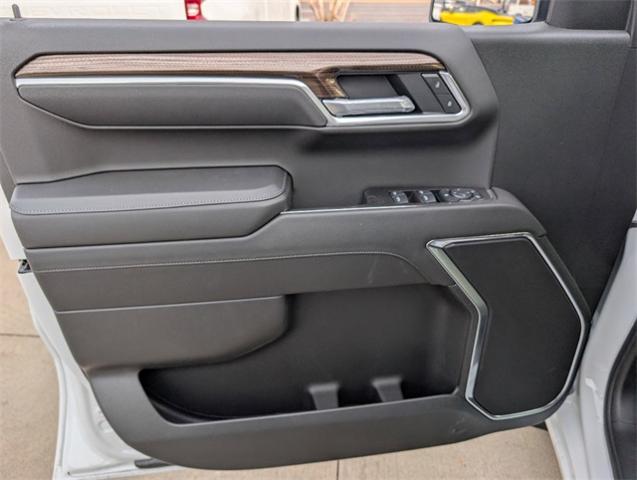 2025 Chevrolet Silverado 1500 Vehicle Photo in ENGLEWOOD, CO 80113-6708