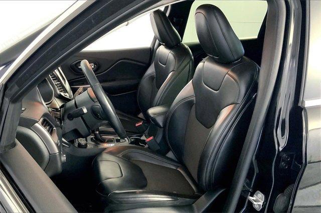 2019 Jeep Cherokee Vehicle Photo in KANSAS CITY, MO 64114-4502