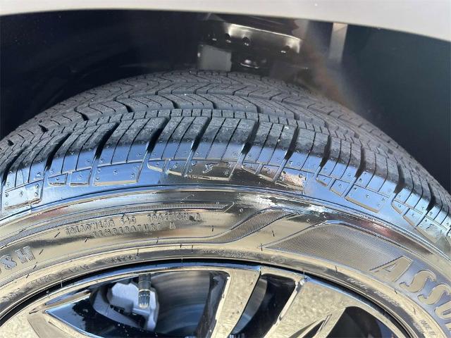 2025 Chevrolet Trax Vehicle Photo in ALCOA, TN 37701-3235
