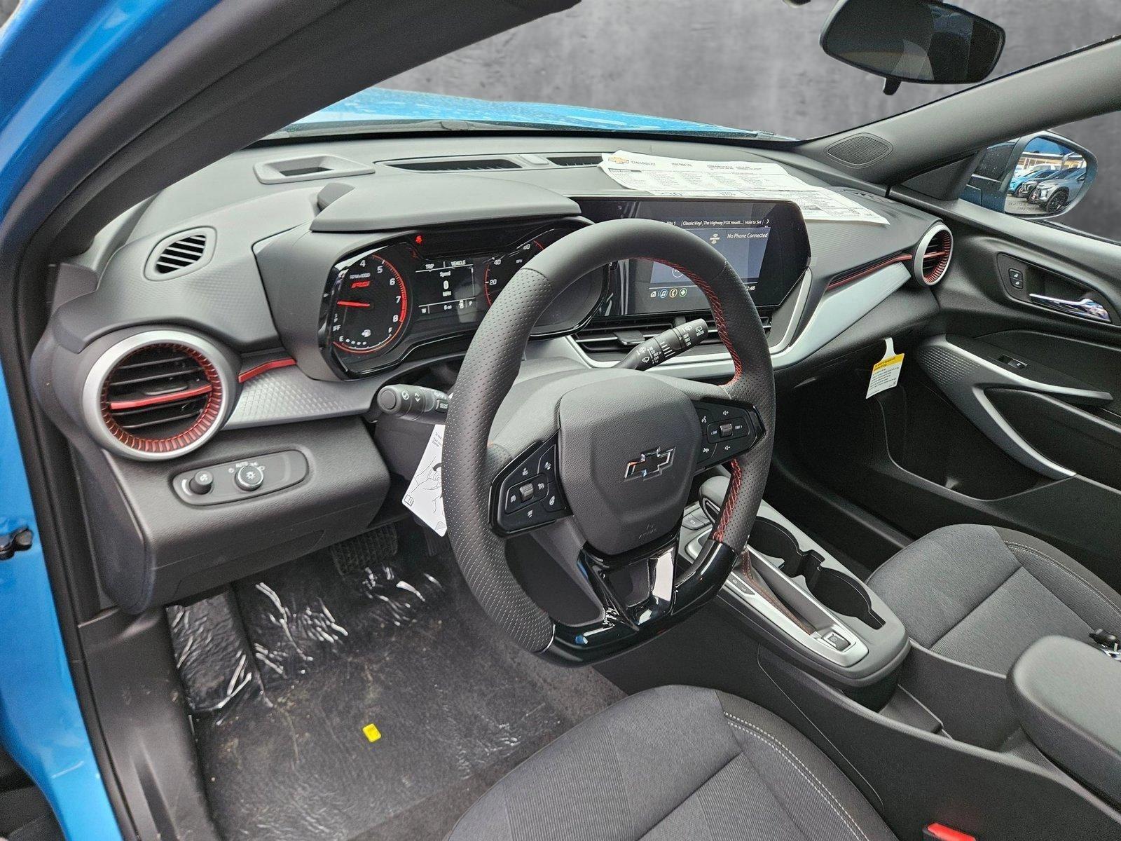 2025 Chevrolet Trax Vehicle Photo in NORTH RICHLAND HILLS, TX 76180-7199