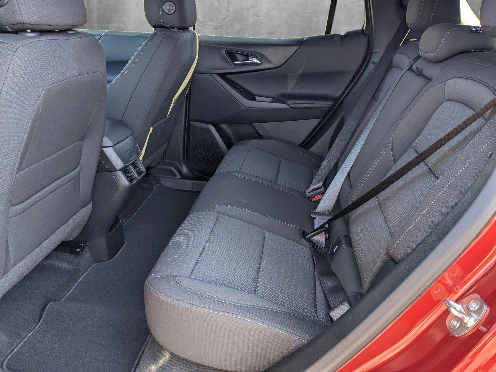 2025 Chevrolet Equinox Vehicle Photo in TIMONIUM, MD 21093-2300