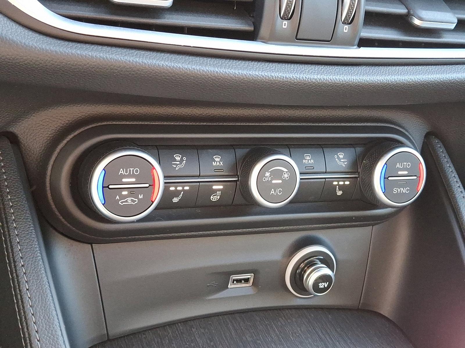 2022 Alfa Romeo Stelvio Vehicle Photo in Willow Grove, PA 19090