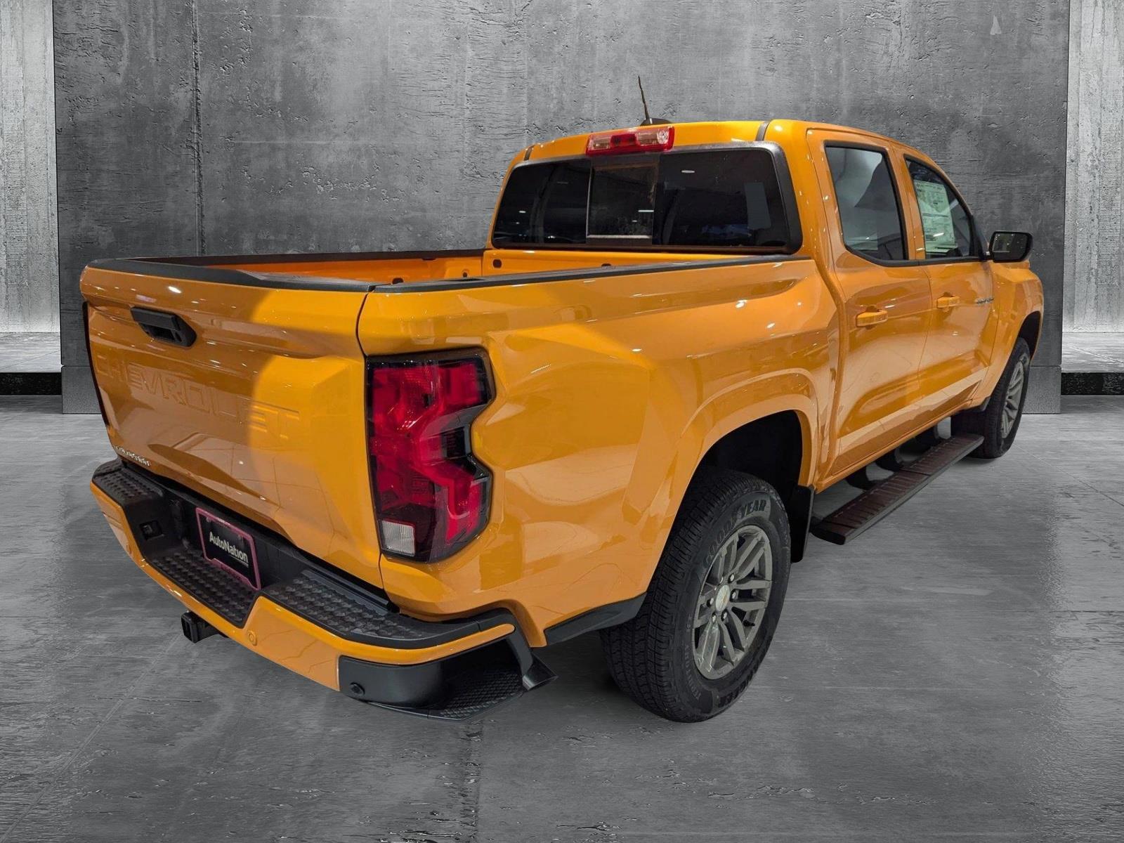 2025 Chevrolet Colorado Vehicle Photo in GREENACRES, FL 33463-3207