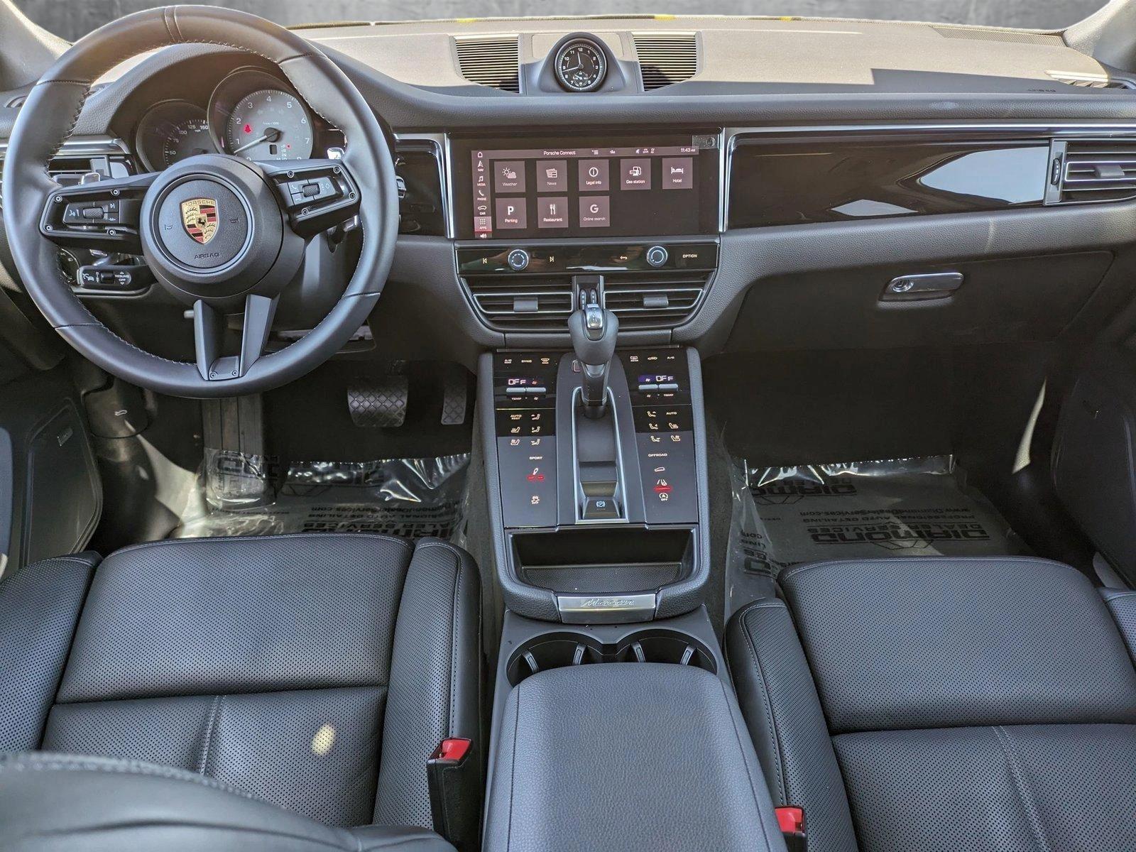 2024 Porsche Macan Vehicle Photo in Rockville, MD 20852