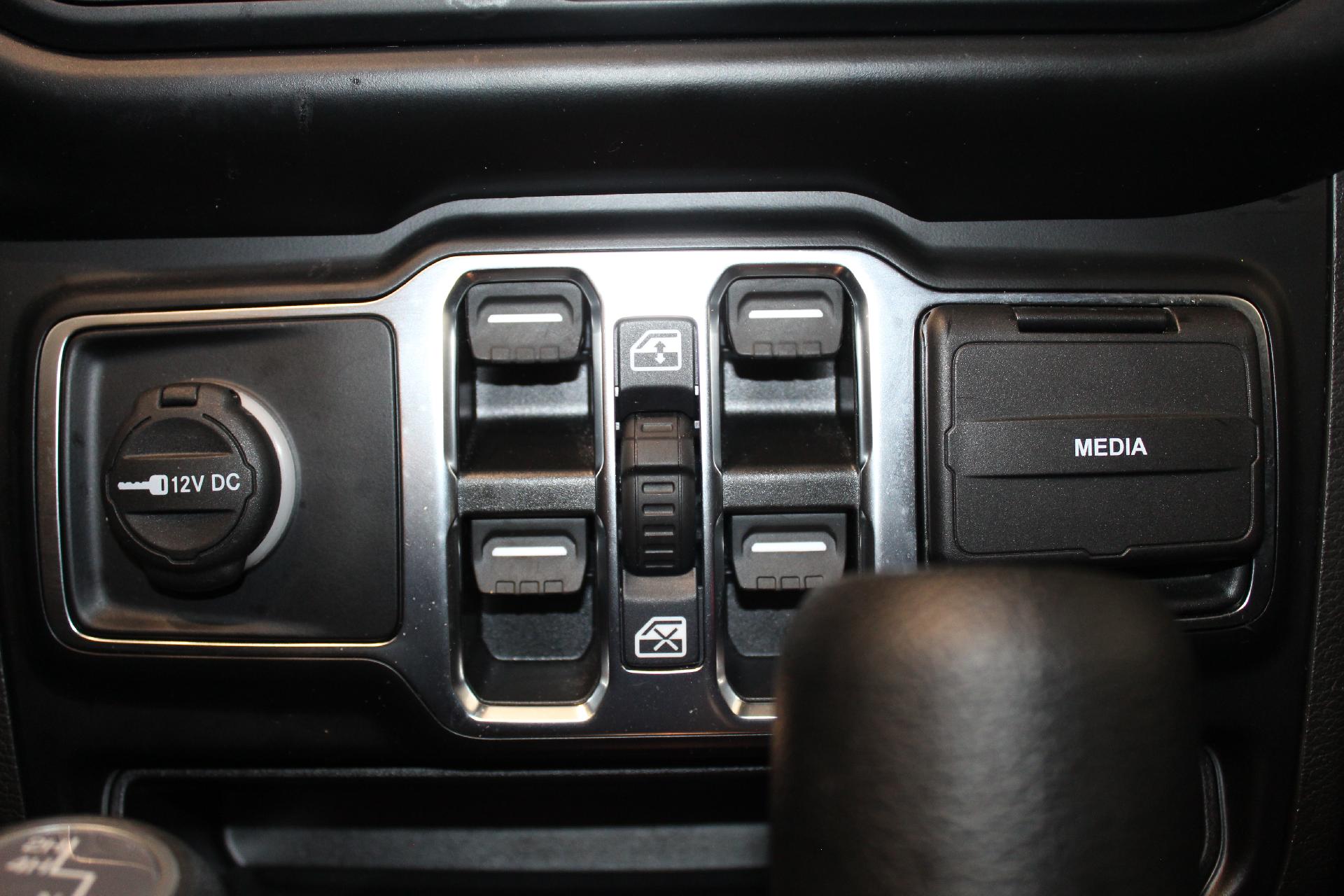 2022 Jeep Gladiator Vehicle Photo in NORTHAMPTON, MA 01060-1120