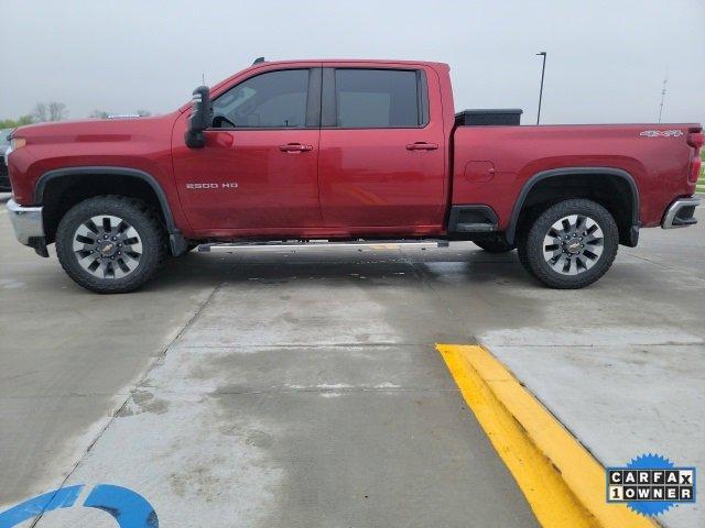 Used 2022 Chevrolet Silverado 2500HD LT with VIN 1GC4YNEY1NF236036 for sale in Centralia, MO