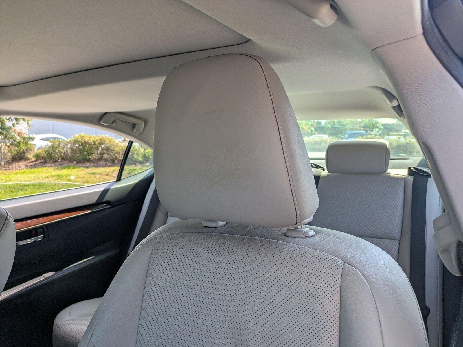 2013 Lexus ES 350 Vehicle Photo in Sarasota, FL 34231