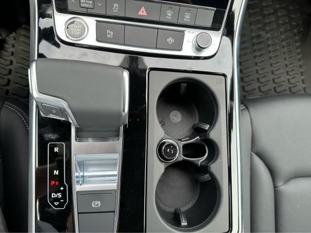 2025 Audi Q8 Vehicle Photo in HOUSTON, TX 77090
