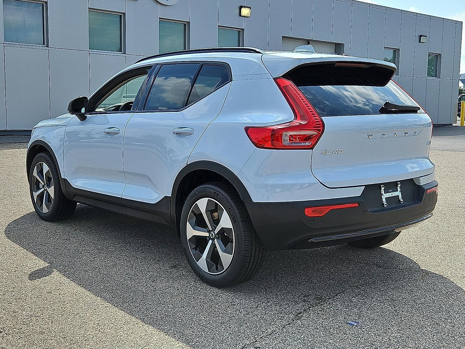 2026 Volvo XC40 Vehicle Photo in Trevose, PA 19053