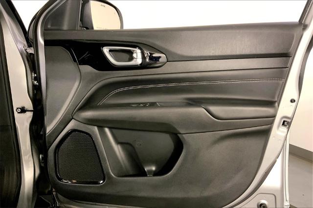 2022 Jeep Compass Vehicle Photo in Kansas City, MO 64114