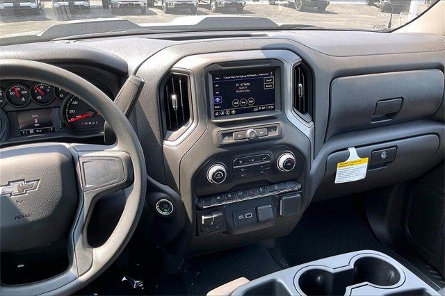 2025 Chevrolet Silverado 1500 Vehicle Photo in KANSAS CITY, MO 64114-4502