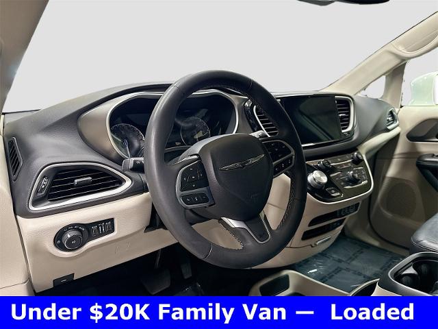 2022 Chrysler Pacifica Vehicle Photo in EVERETT, WA 98203-5662