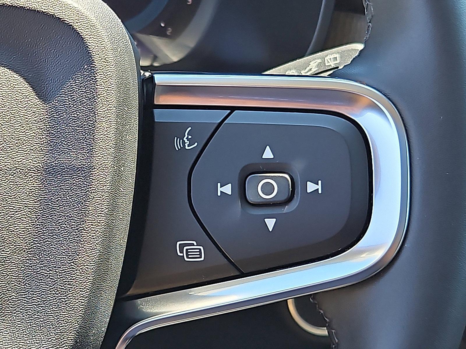 2023 Volvo XC40 Vehicle Photo in Trevose, PA 19053