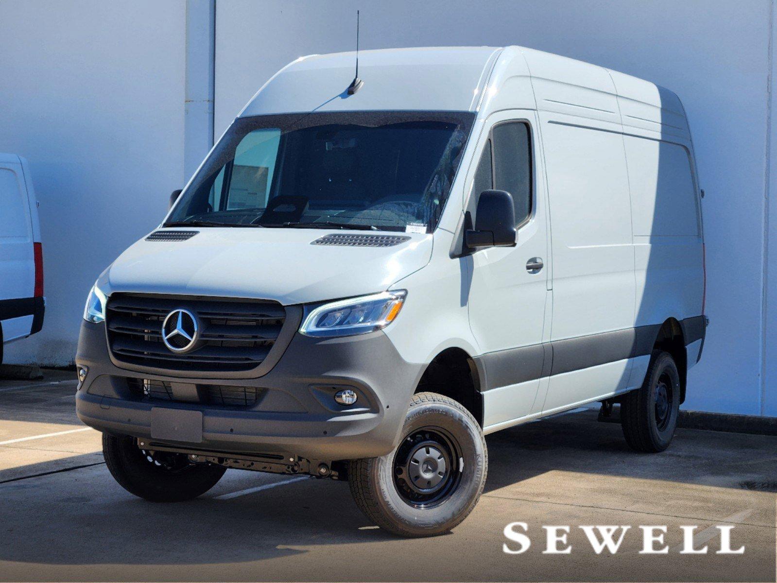 2025 Mercedes-Benz Sprinter Cargo Van Vehicle Photo in HOUSTON, TX 77079