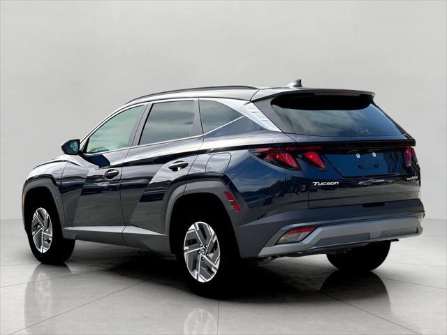 2025 Hyundai TUCSON Hybrid Vehicle Photo in Green Bay, WI 54304