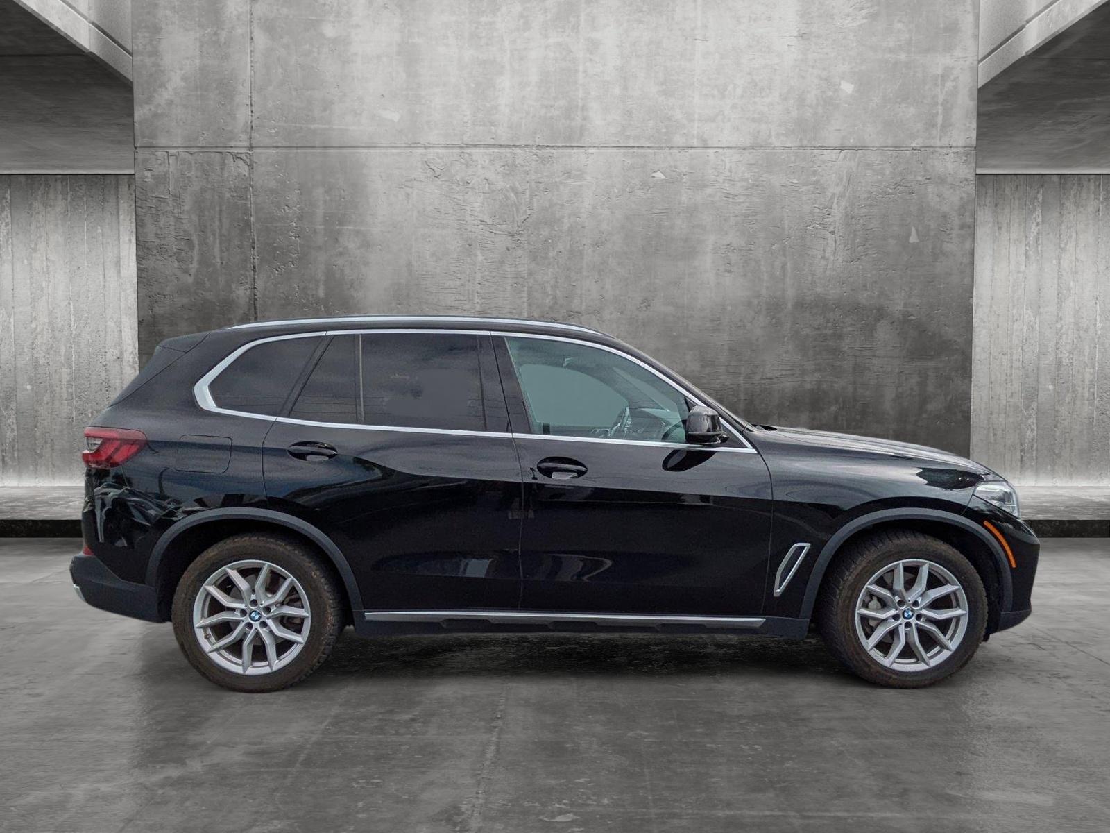 2022 BMW X5 xDrive40i Vehicle Photo in Clearwater, FL 33761