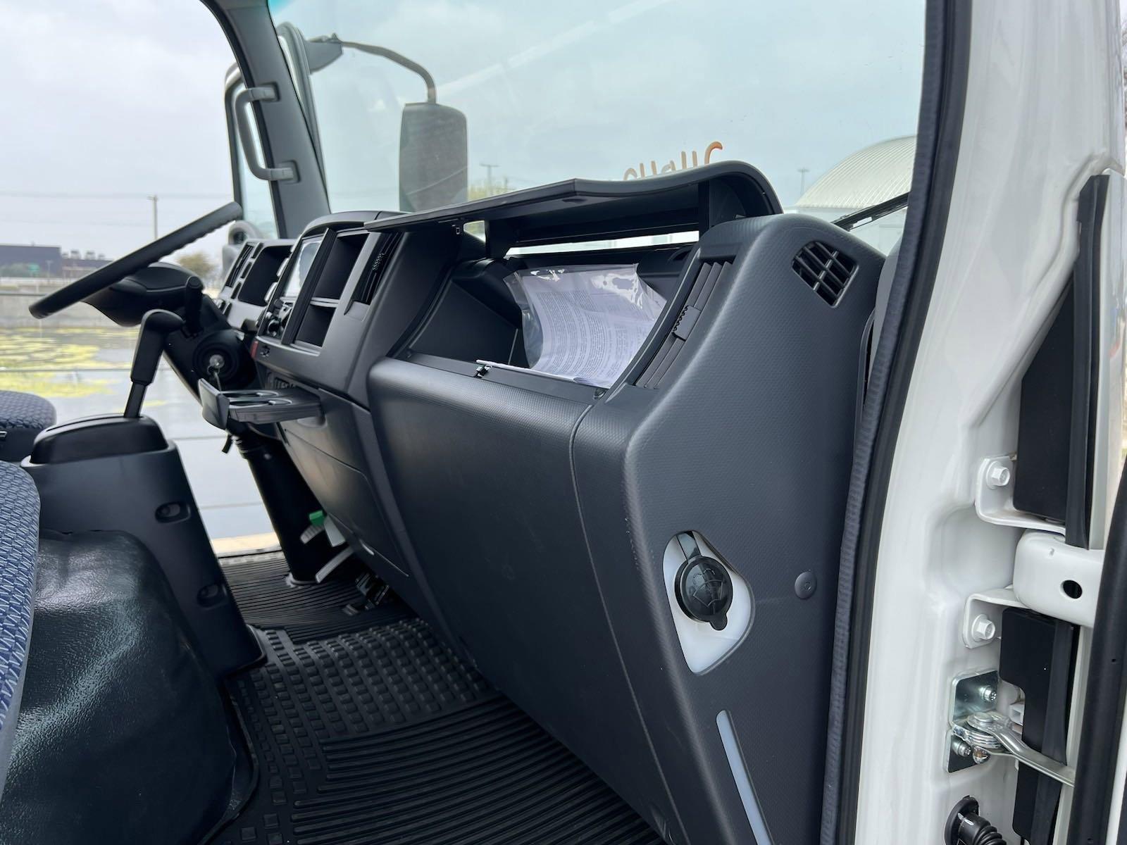2024 Chevrolet Low Cab Forward 3500 Vehicle Photo in GEORGETOWN, TX 78626-7508