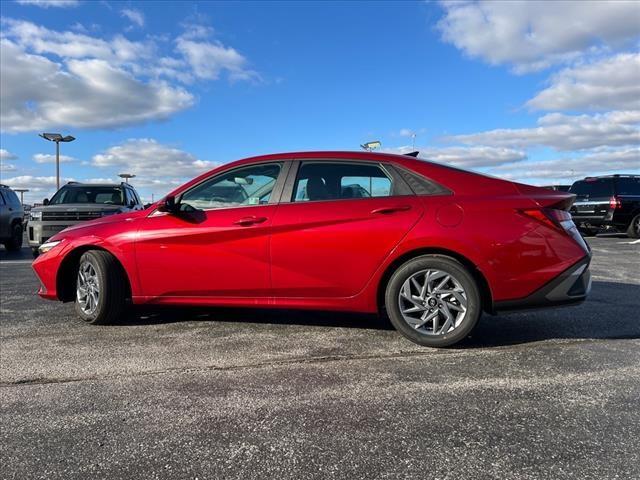 2024 Hyundai ELANTRA Vehicle Photo in Shiloh, IL 62269