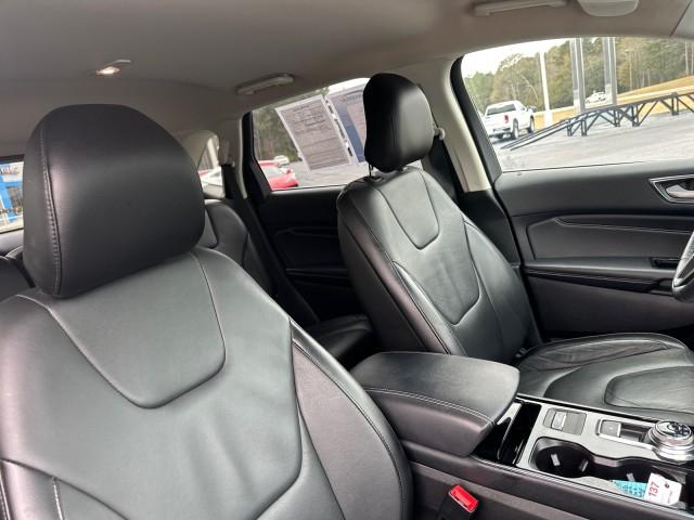 2019 Ford Edge Titanium photo 11