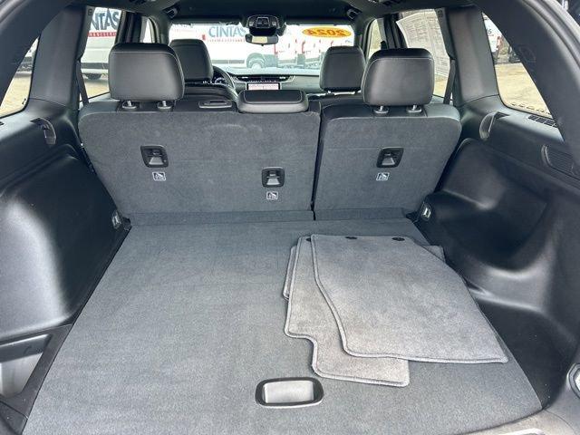 2024 Jeep Grand Cherokee Vehicle Photo in MEDINA, OH 44256-9631