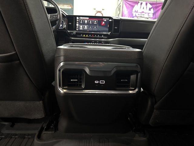 2022 GMC Sierra 1500 Vehicle Photo in MEDINA, OH 44256-9631