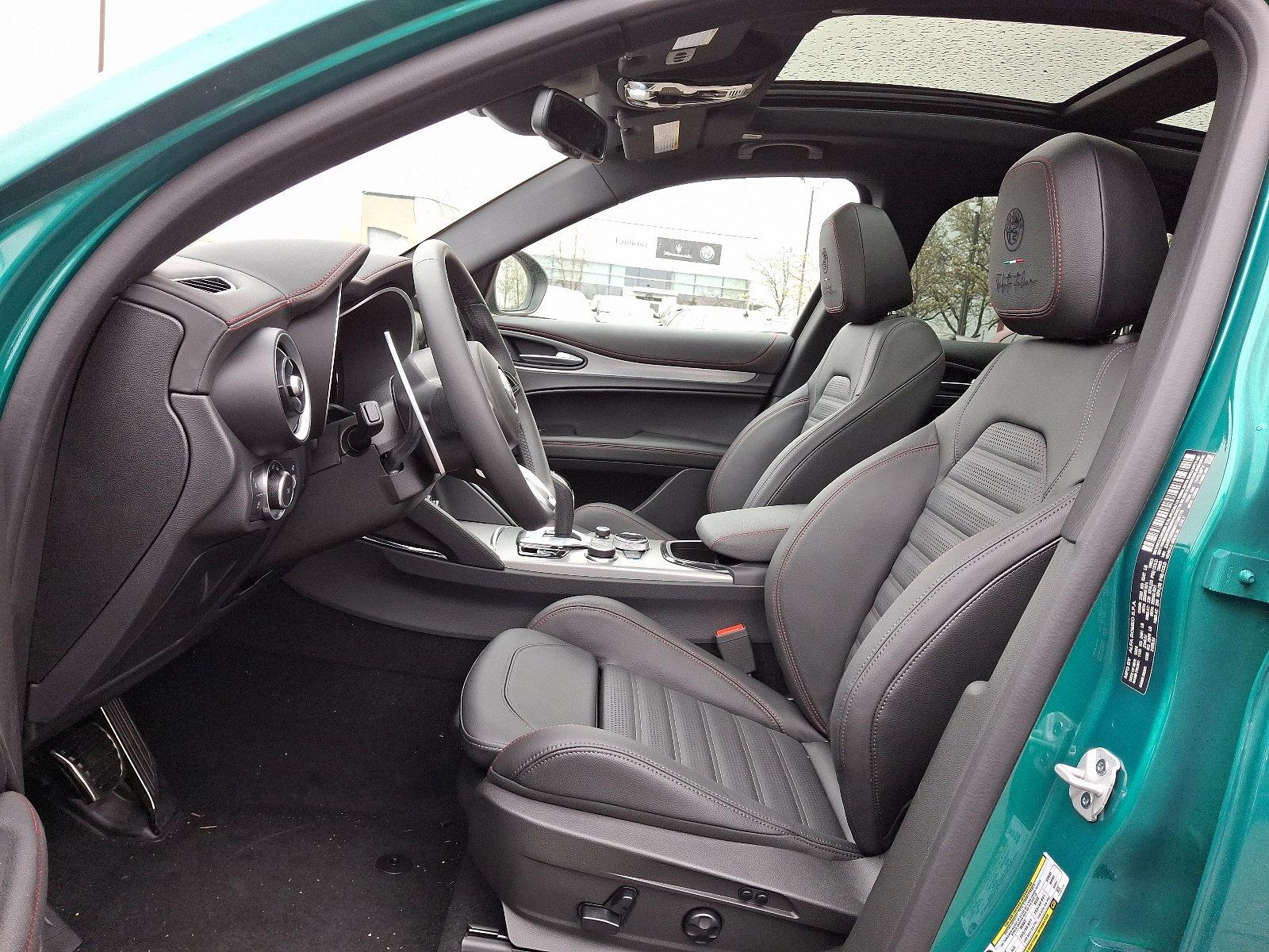 2025 Alfa Romeo Stelvio Vehicle Photo in Willow Grove, PA 19090
