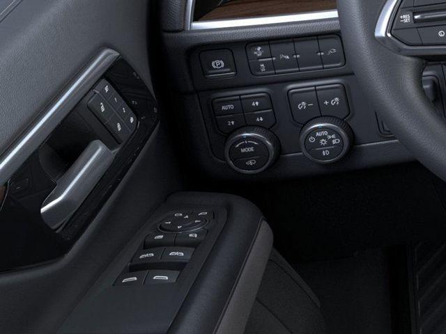 2025 Chevrolet Suburban Vehicle Photo in PAWLING, NY 12564-3219