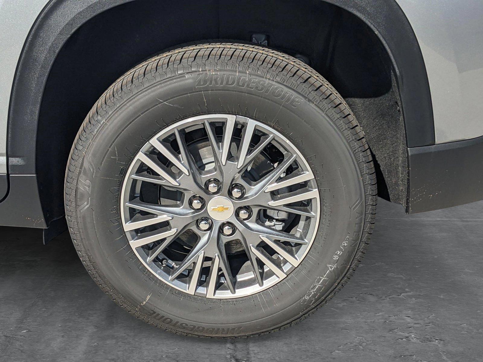 2025 Chevrolet Traverse Vehicle Photo in MIAMI, FL 33172-3015
