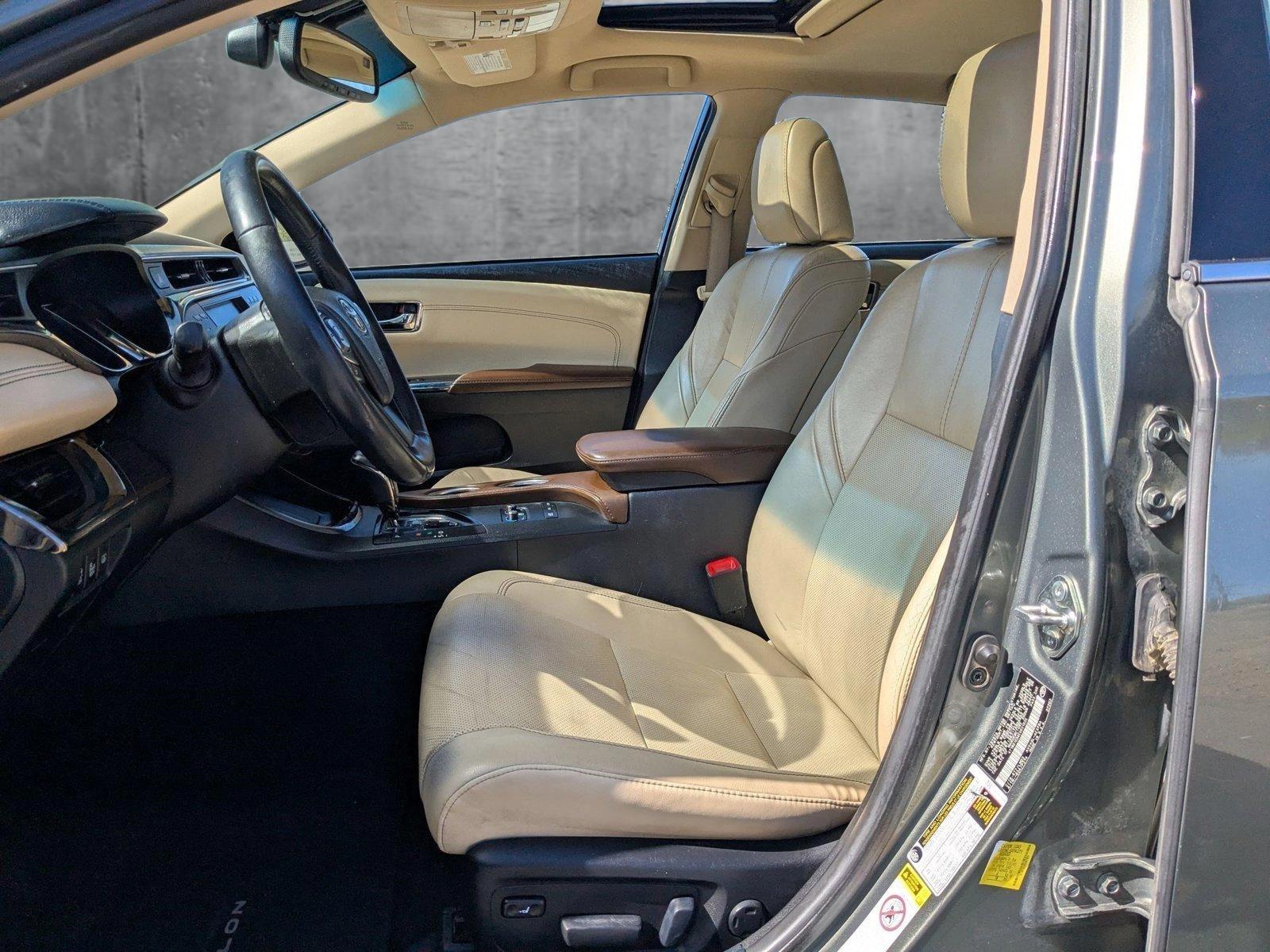 2014 Toyota Avalon Hybrid Vehicle Photo in Spokane Valley, WA 99206