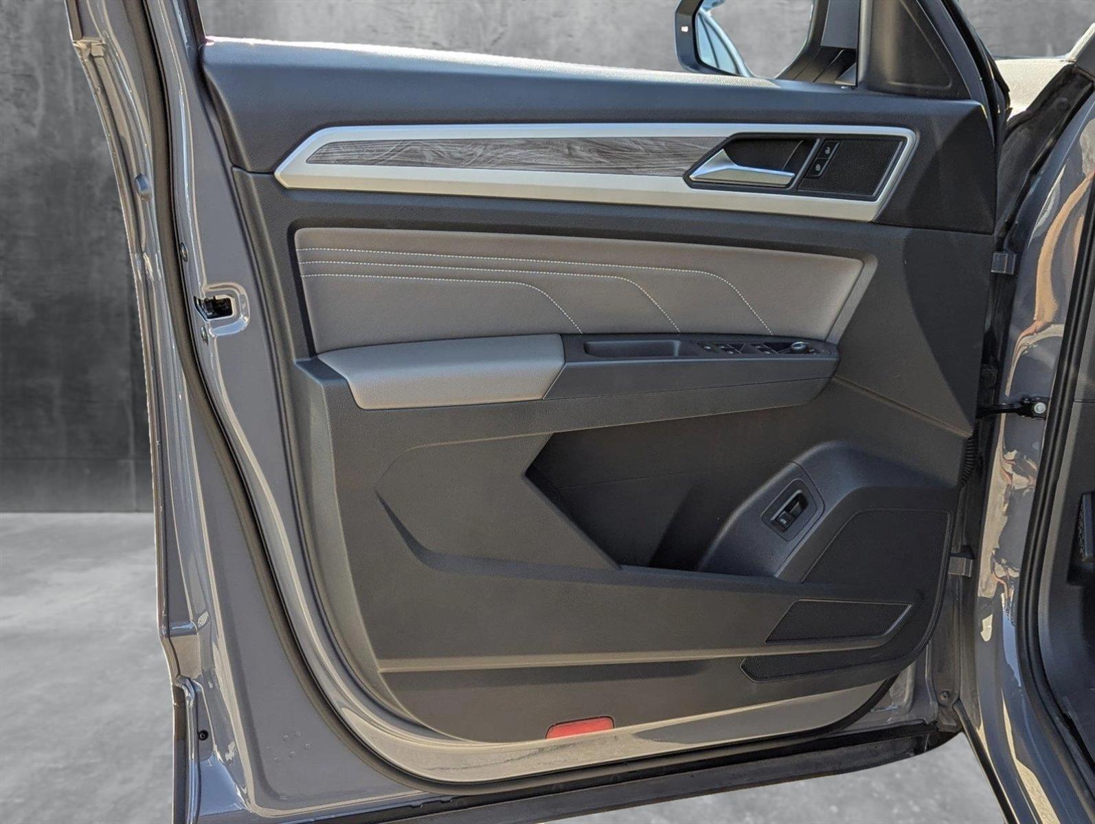 2021 Volkswagen Atlas Cross Sport Vehicle Photo in Pembroke Pines , FL 33027