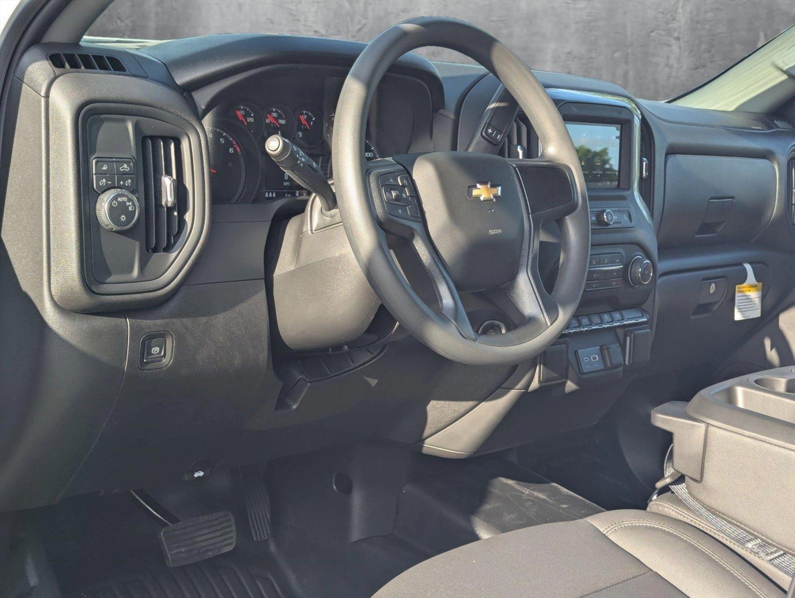 2025 Chevrolet Silverado 1500 Vehicle Photo in GREENACRES, FL 33463-3207
