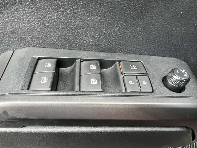 2019 Toyota Tacoma 4WD Vehicle Photo in Roslyn, NY 11576