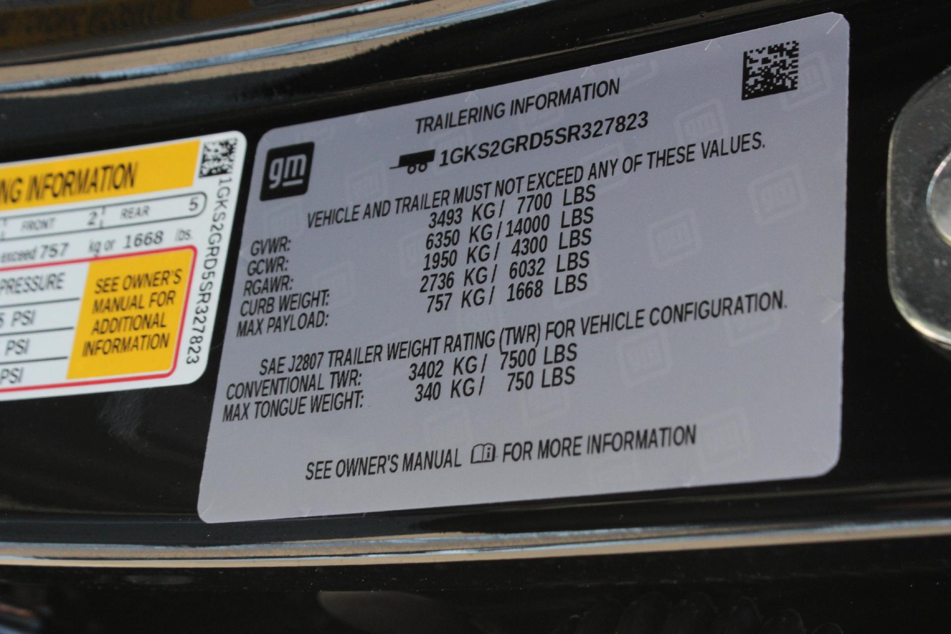 2025 GMC Yukon XL Vehicle Photo in AURORA, CO 80012-4011