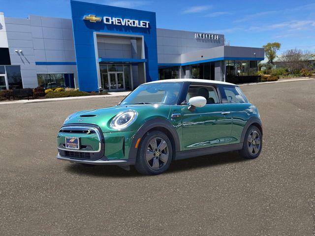 2024 MINI Hardtop 2 Door Vehicle Photo in DANBURY, CT 06810-5034