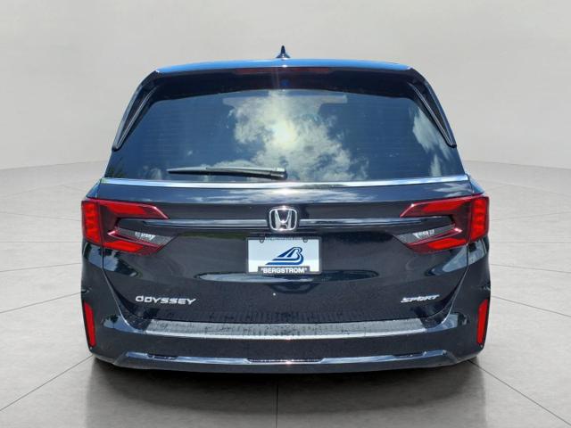 2025 Honda Odyssey Vehicle Photo in Oshkosh, WI 54904