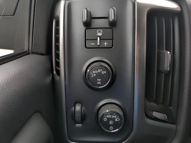 2018 Chevrolet Silverado 1500 Vehicle Photo in Green Bay, WI 54304