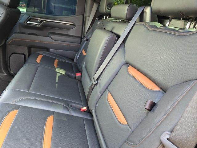 2023 GMC Sierra 1500 Vehicle Photo in Pleasant Hills, PA 15236