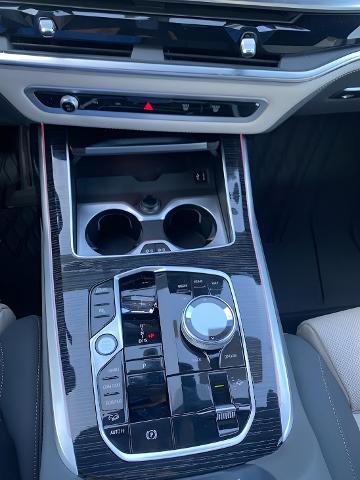 2024 BMW X7 Vehicle Photo in APPLETON, WI 54914-8833