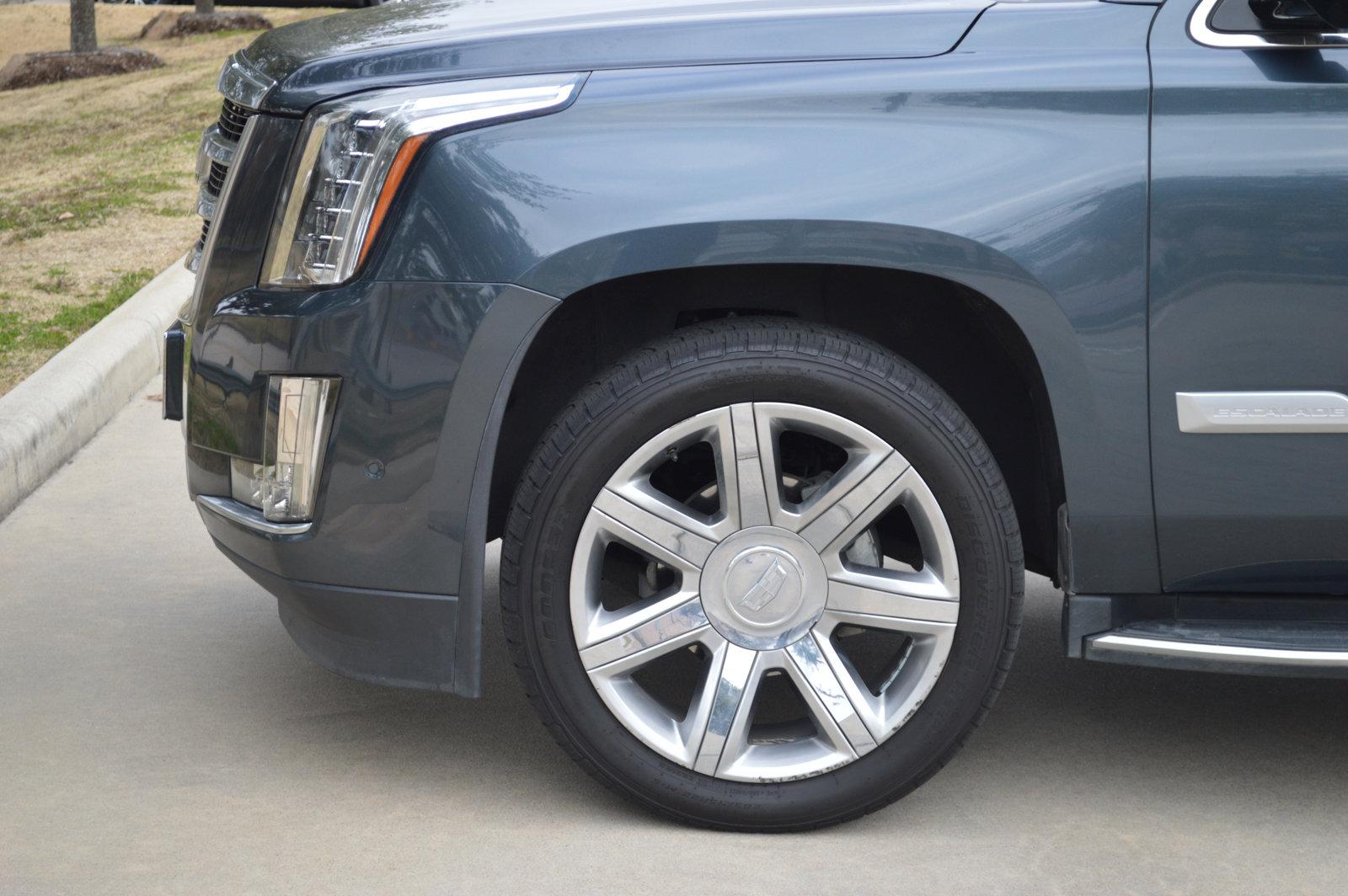 2019 Cadillac Escalade ESV Vehicle Photo in Houston, TX 77090