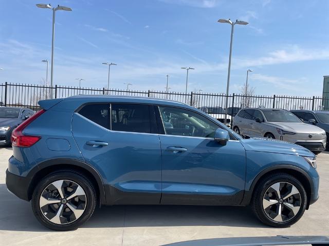 2025 Volvo XC40 Vehicle Photo in Grapevine, TX 76051